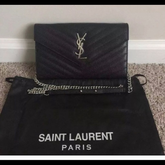 Wallets on chain. - Picture 2 of 5